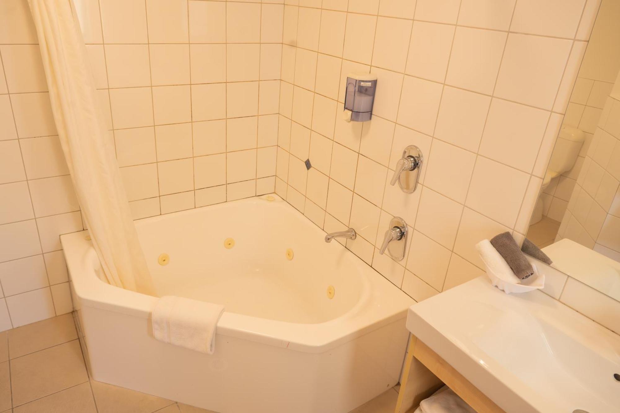 Motel Victoria Court Motor - Free Parkig Wellington