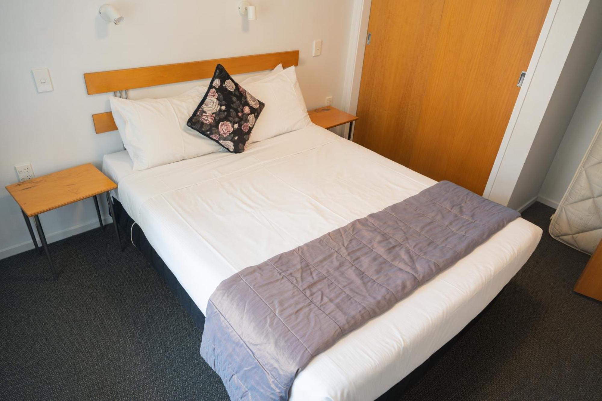 Victoria Court Motor - Free Parkig Motel Wellington